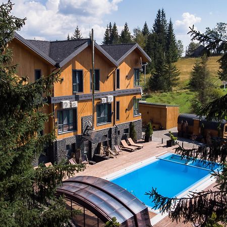 Ego Hotel Буковель يابلونيتسيا المظهر الخارجي الصورة
